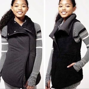 Ivivva lululemon girls grey vest. Reversible, fuzzy and super soft! Size 10